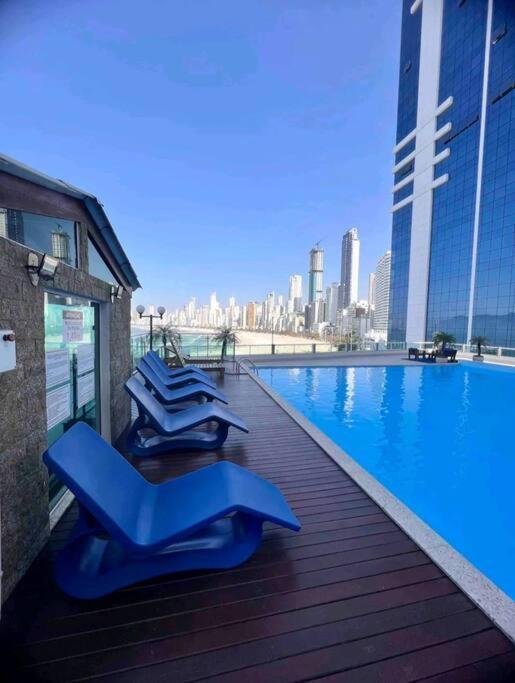 Piscina A Beira-Mar, Tranquilidade E Qualidade No Melhor De Bc Balneário Camboriú 외부 사진