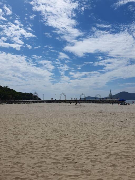 Piscina A Beira-Mar, Tranquilidade E Qualidade No Melhor De Bc Balneário Camboriú 외부 사진