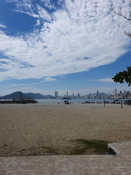 Piscina A Beira-Mar, Tranquilidade E Qualidade No Melhor De Bc Balneário Camboriú 외부 사진