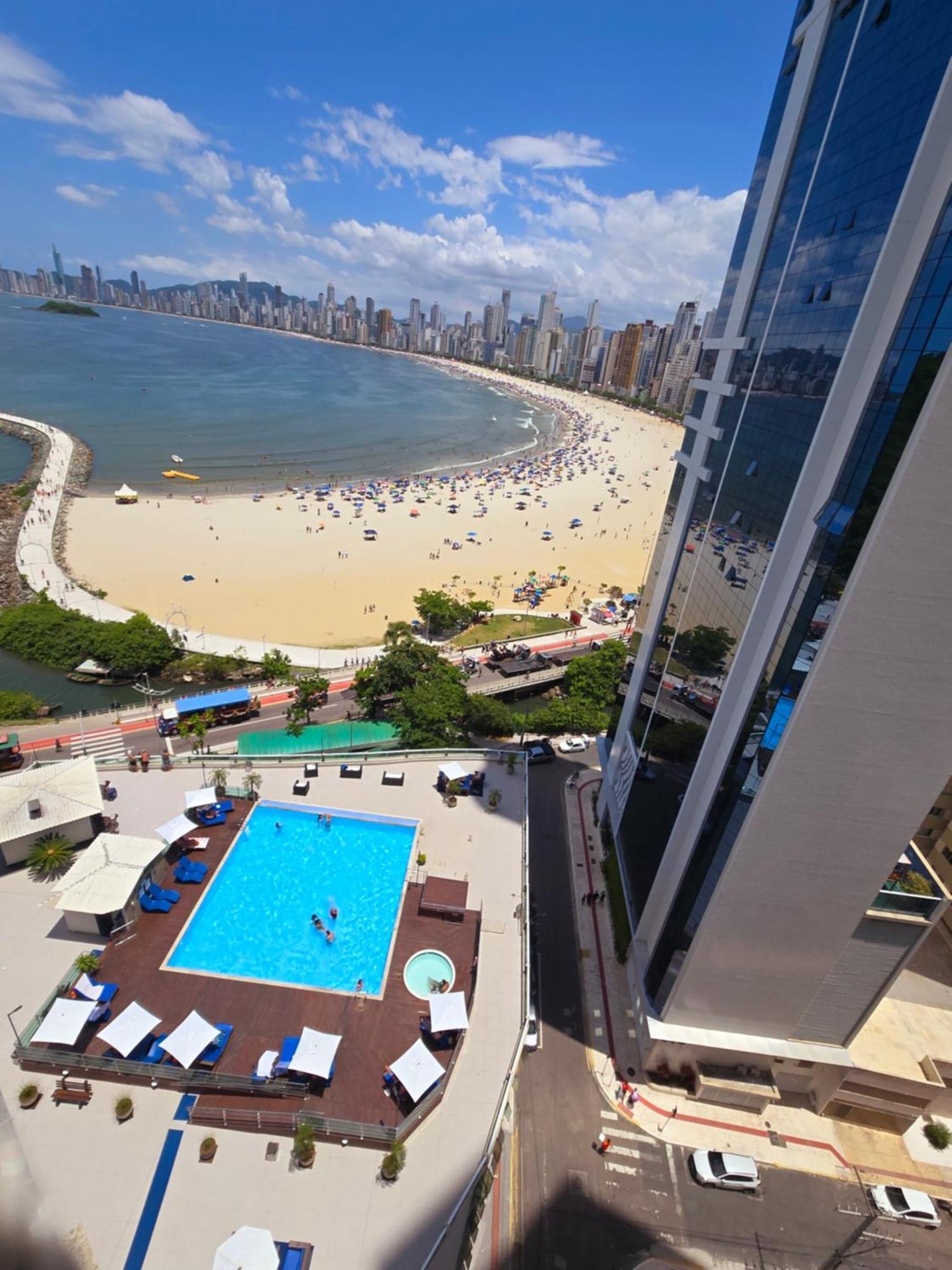 Piscina A Beira-Mar, Tranquilidade E Qualidade No Melhor De Bc Balneário Camboriú 외부 사진